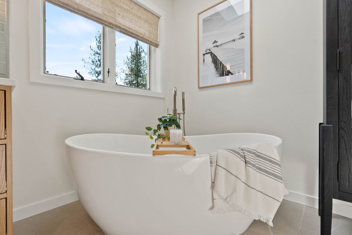 Inside Spokane-Saddle-Hill-4