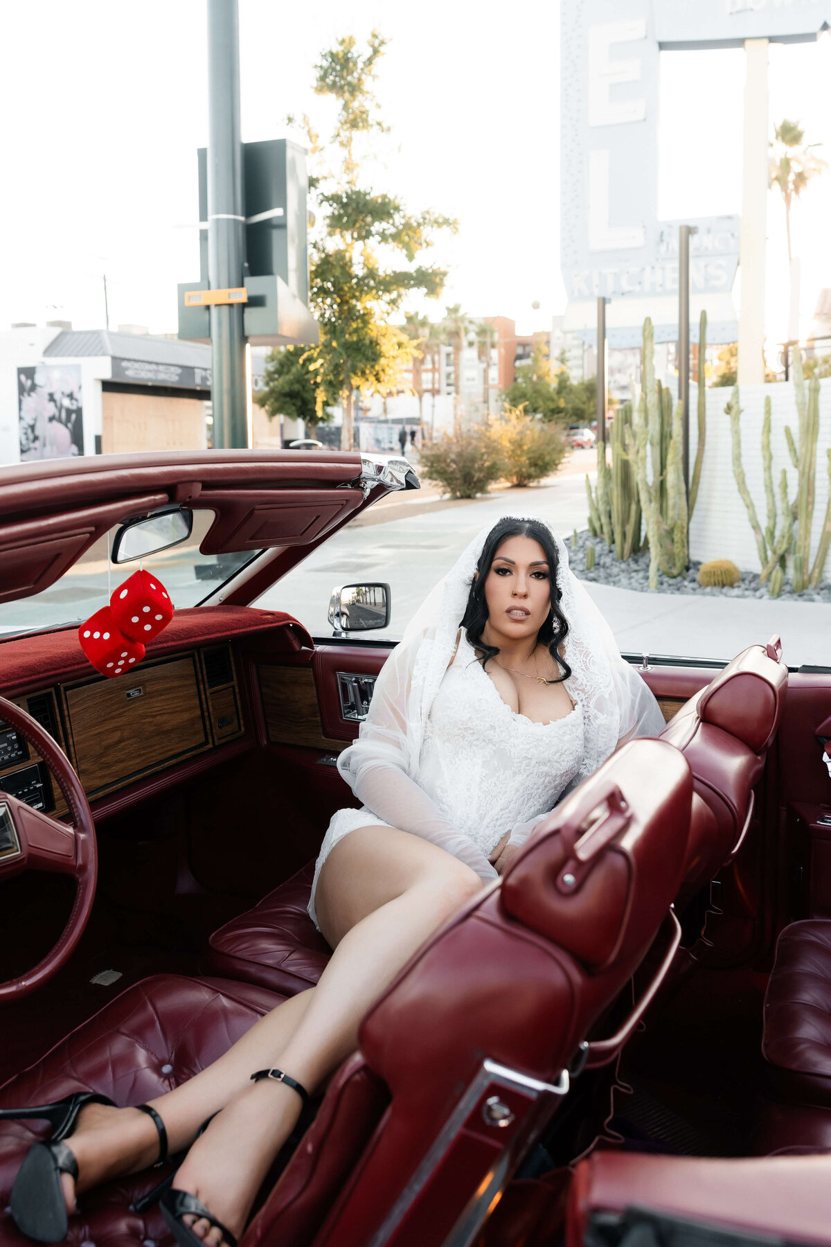 65riskyexposure_aimee-adrian_las-vegas-elopement-photography