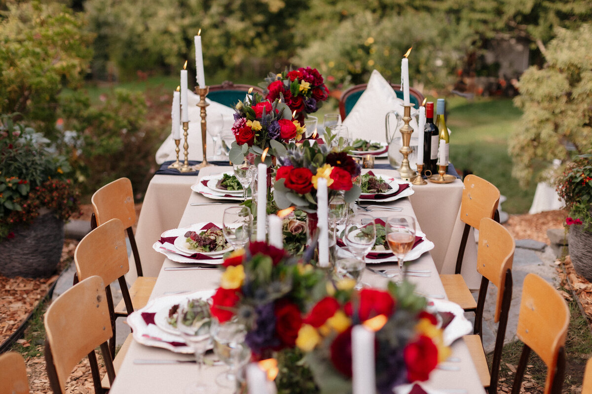 K+N-vancouver-island-upscale-backyard-wedding-10
