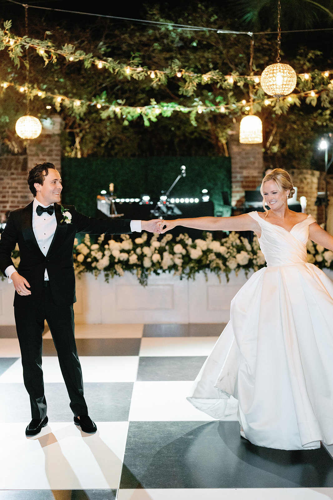 Pure Luxe Bride - Ashley + John - Wedding at The Gadsden House - 21