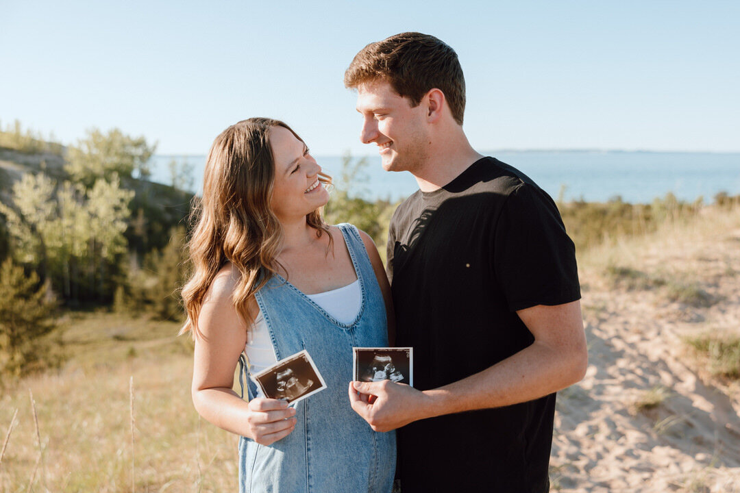 twin pregnancy announcement-2