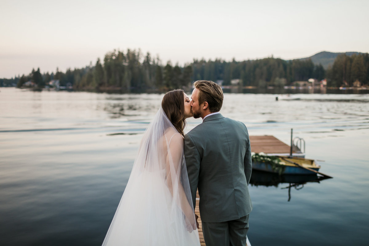 Seattle-Intimate-Backyard-Wedding-Seattle-Wedding-Photographer-121