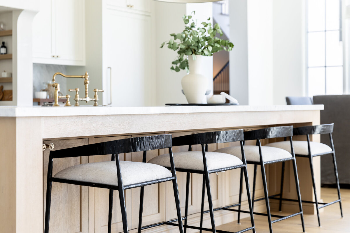 girls-at-flourish-nashville-interior-design-photographers-luxury103