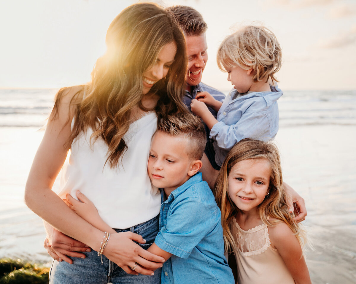 Best-San Diego-Family-Photographer-Mom-Daughter-teepee-golden-hour-outdoor