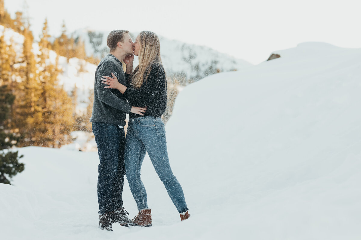 lake-tahoe-engagement-photographerSkileySneakPeek-21