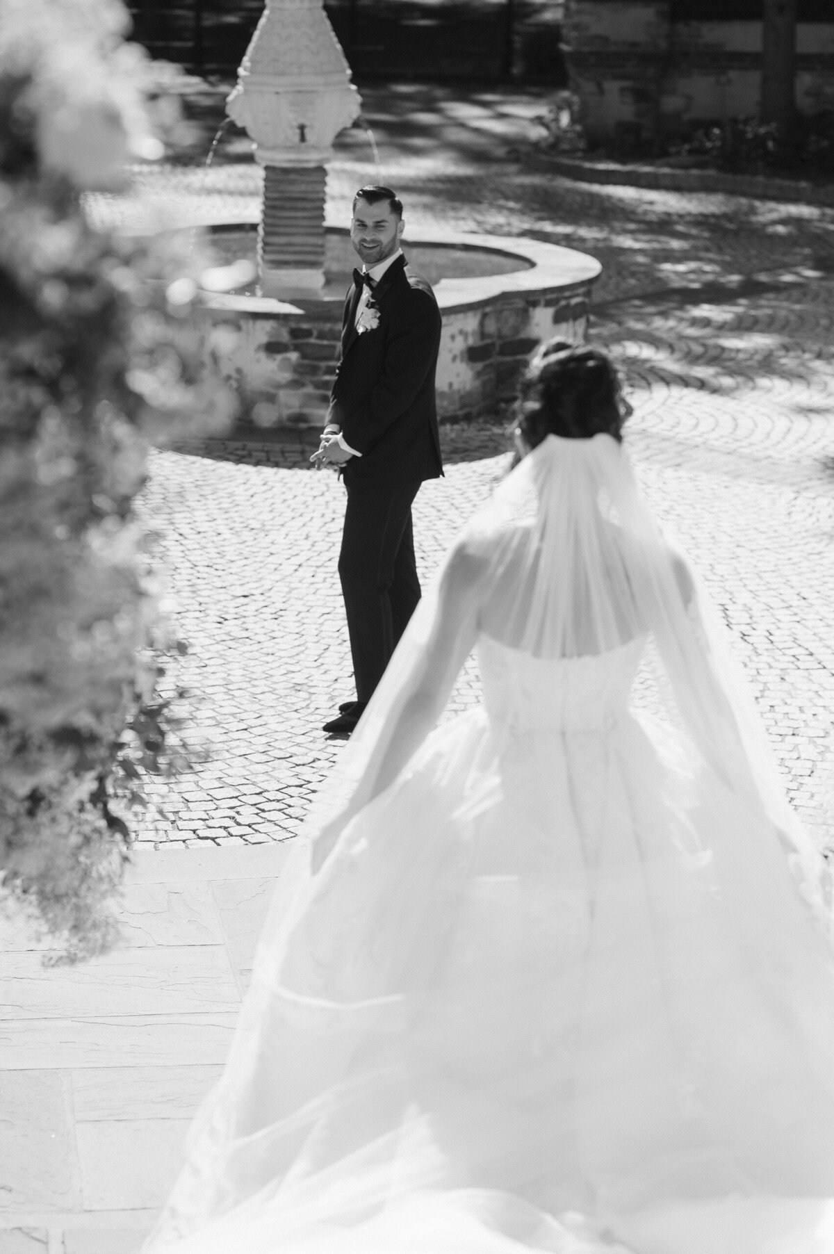 Storybook fairytale wedding photos at pleasantdale chateau nj by suess moments photographer