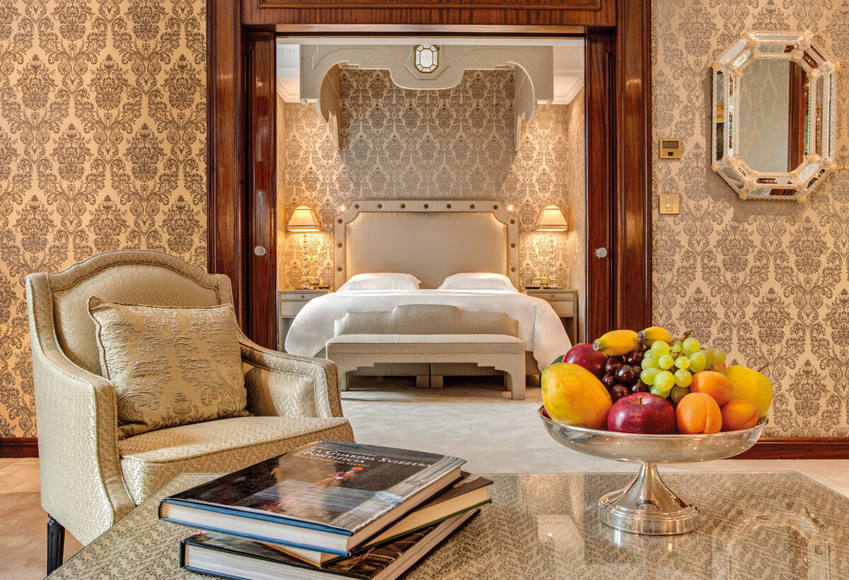 Waterstone - Hassler Collection - Hotel Hassler -Rome - Luxury Boutique Hotel - Gran Deluxe Suite Forum Bedroom - Hassler Roma - credit Genivs Loci