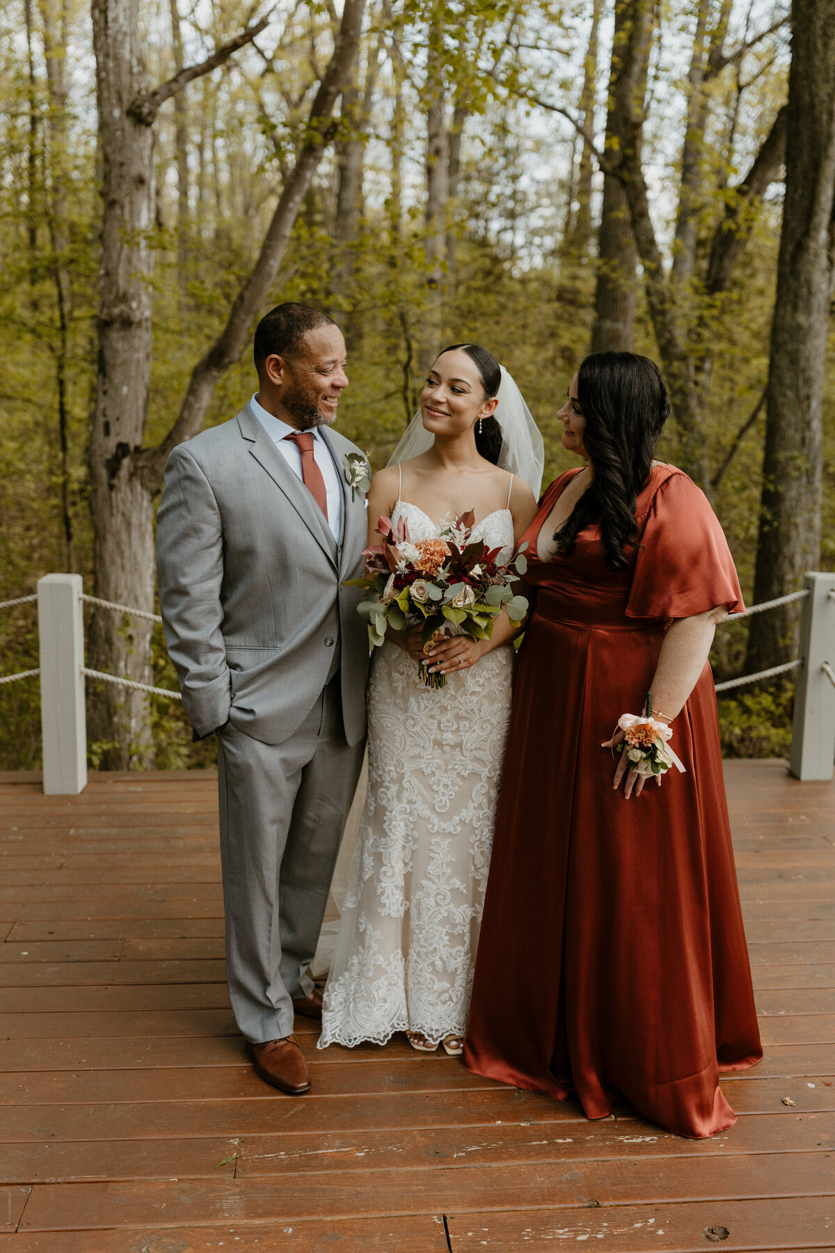 Lakefront Spring Wedding in Virginia | VA wedding photographer 20