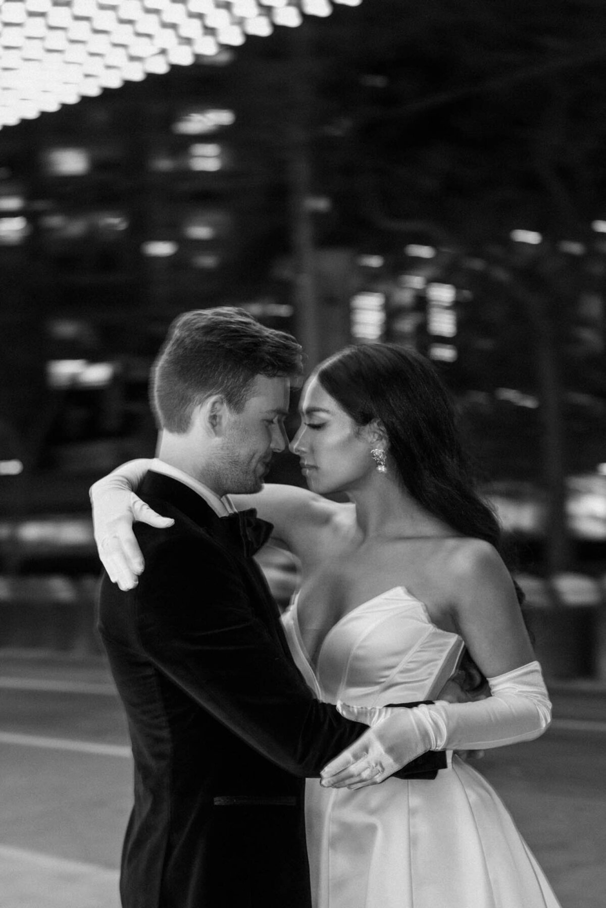 515-Storys-Building-Toronto-Canada-Raquel-Matthew-Wedding-47