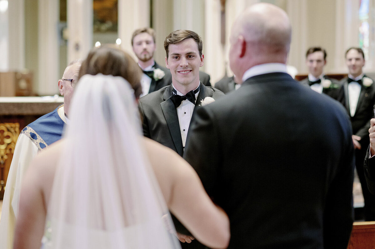 Notre-Dame-Smith-Ballroom-Summer-Wedding22