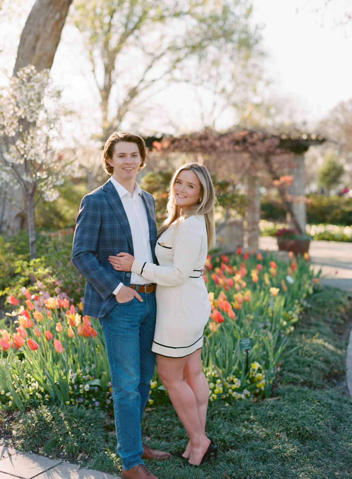 A wedding engagement photo session in Dallas Texas
