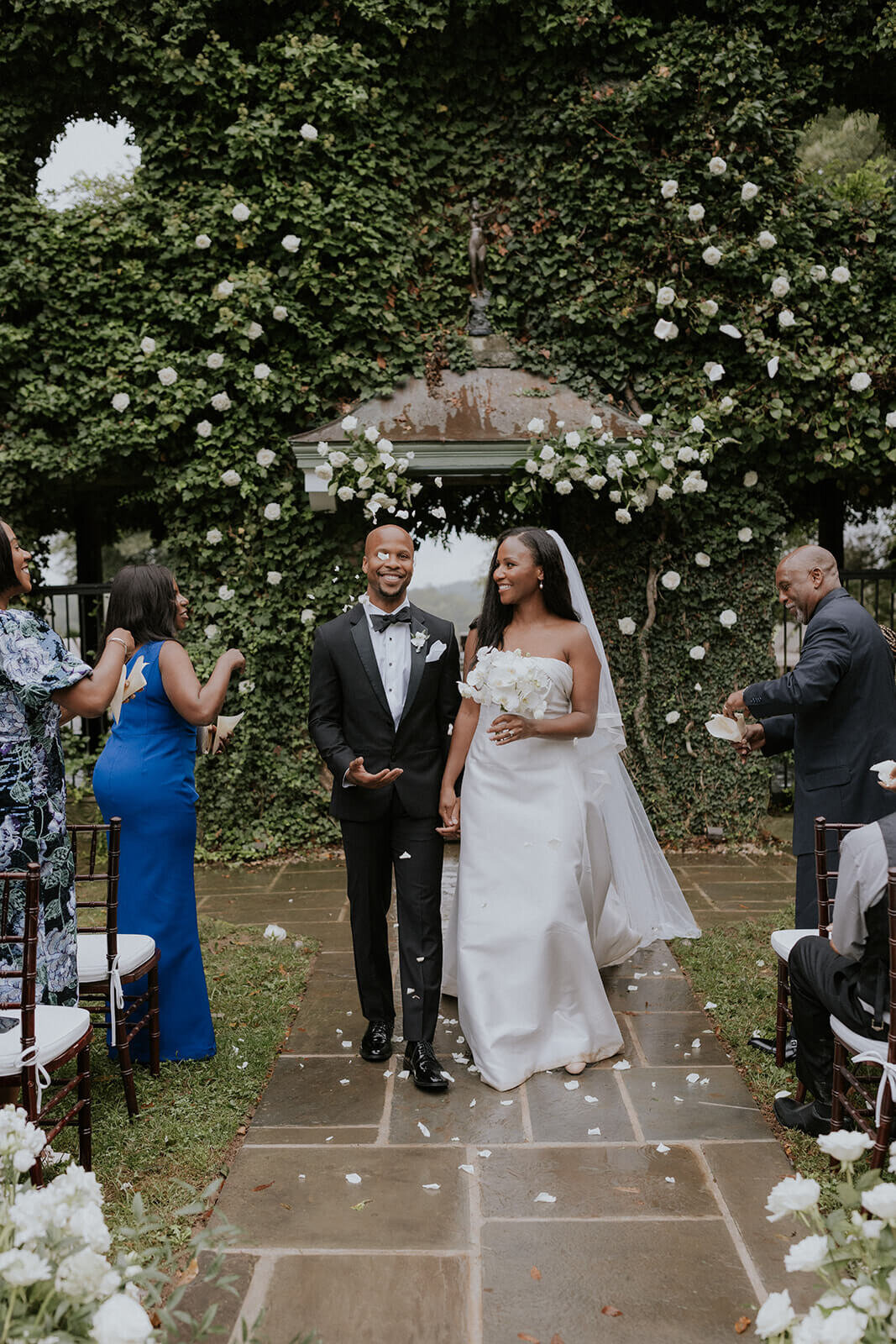 lisette-james-springvale-floral-ceremony