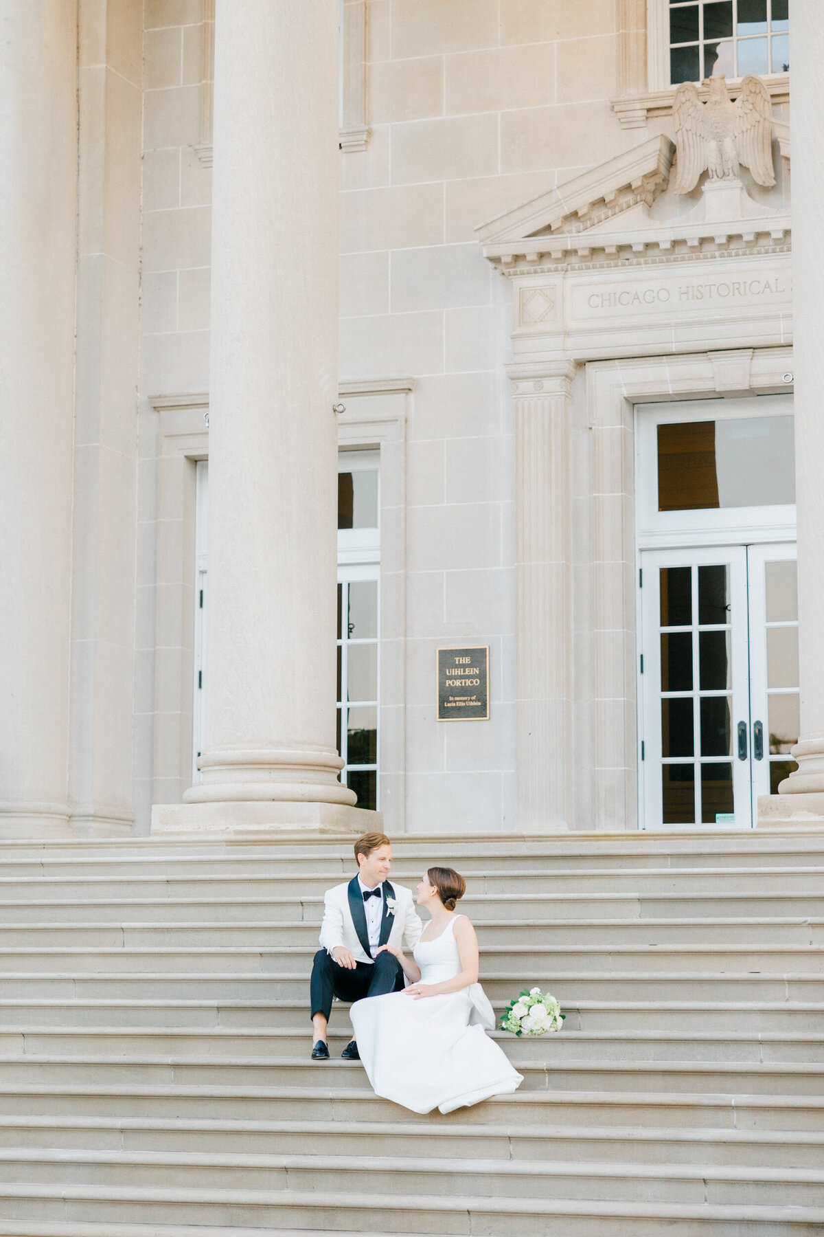 Lexi Benjamin Photography_Reynolds Chicago History Museum Wedding_07.06.24-210