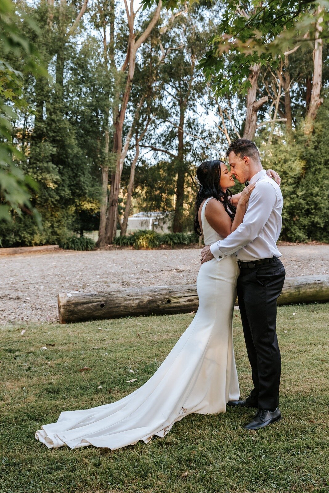 Elope-styled-micro-small-wedding-the-log-cabin-ranch-marriage69