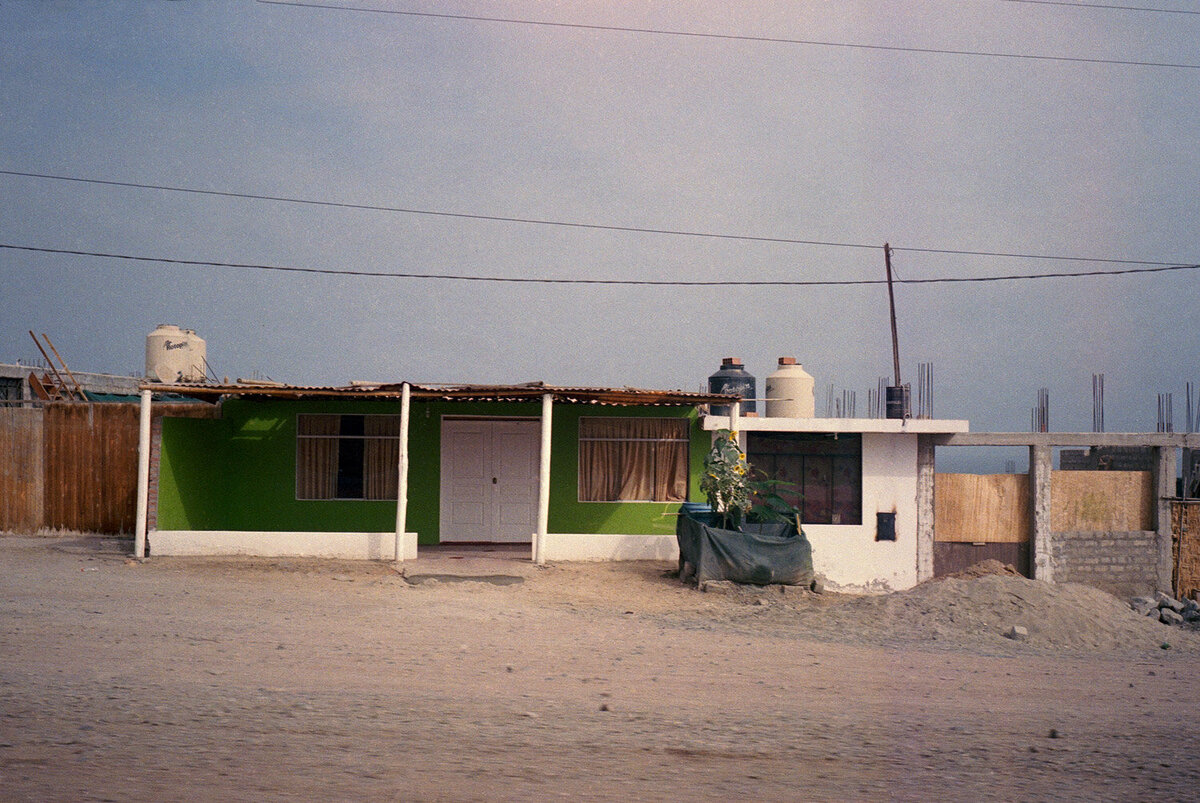 Alongtheroad_Peru