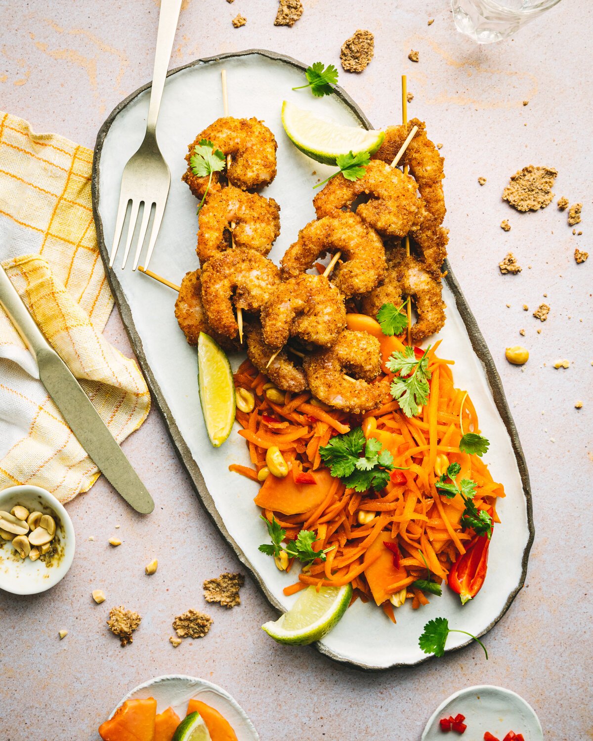 papaya salad with crispy bran flakes coating