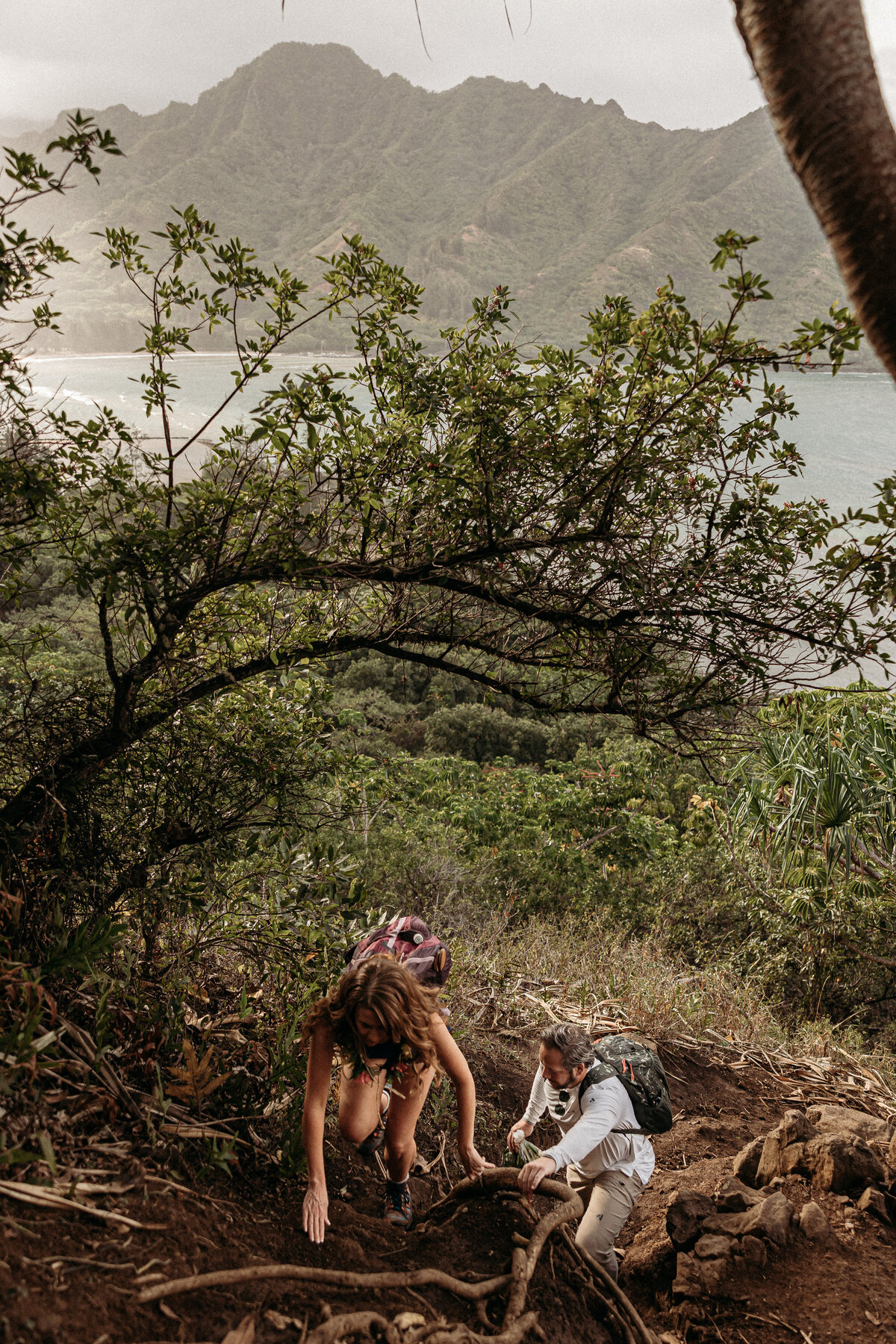 Crouching-Lion-Hike-Elopement