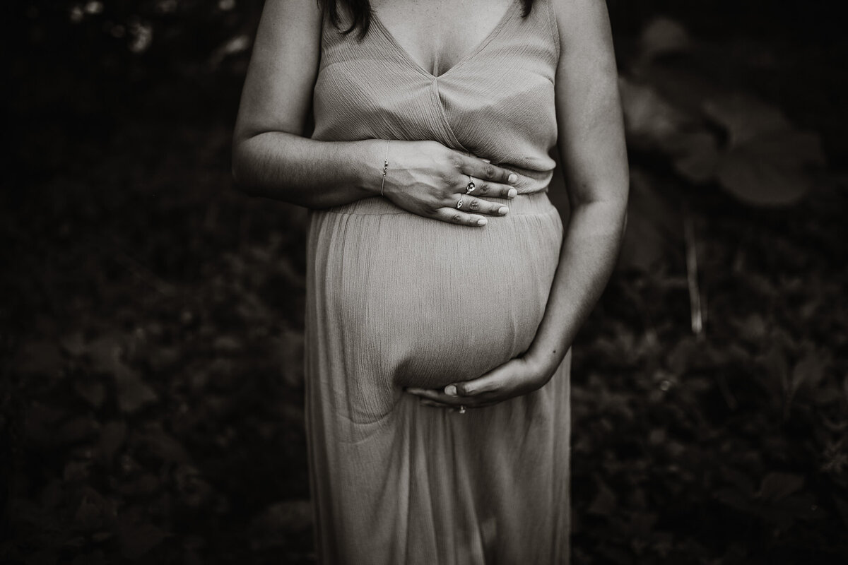 marian-coffin-gardens-maternity-sessions-wilmington-delaware-2