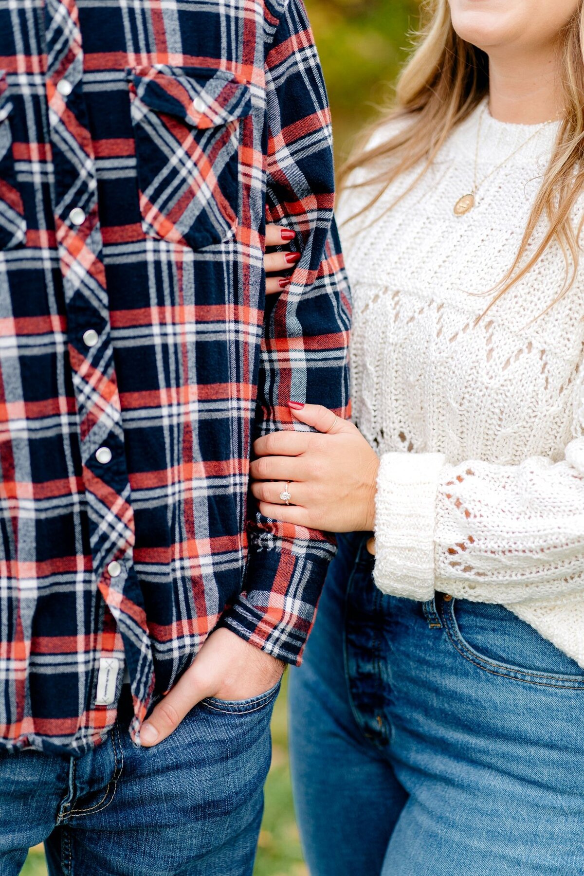 up-close-engagement-ring-couple-session