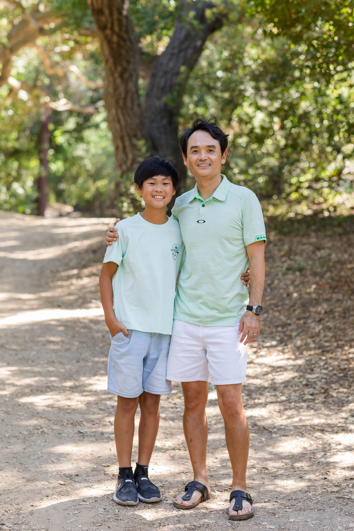 idyllic-oak-canyon-nature-center-family-portraits-14