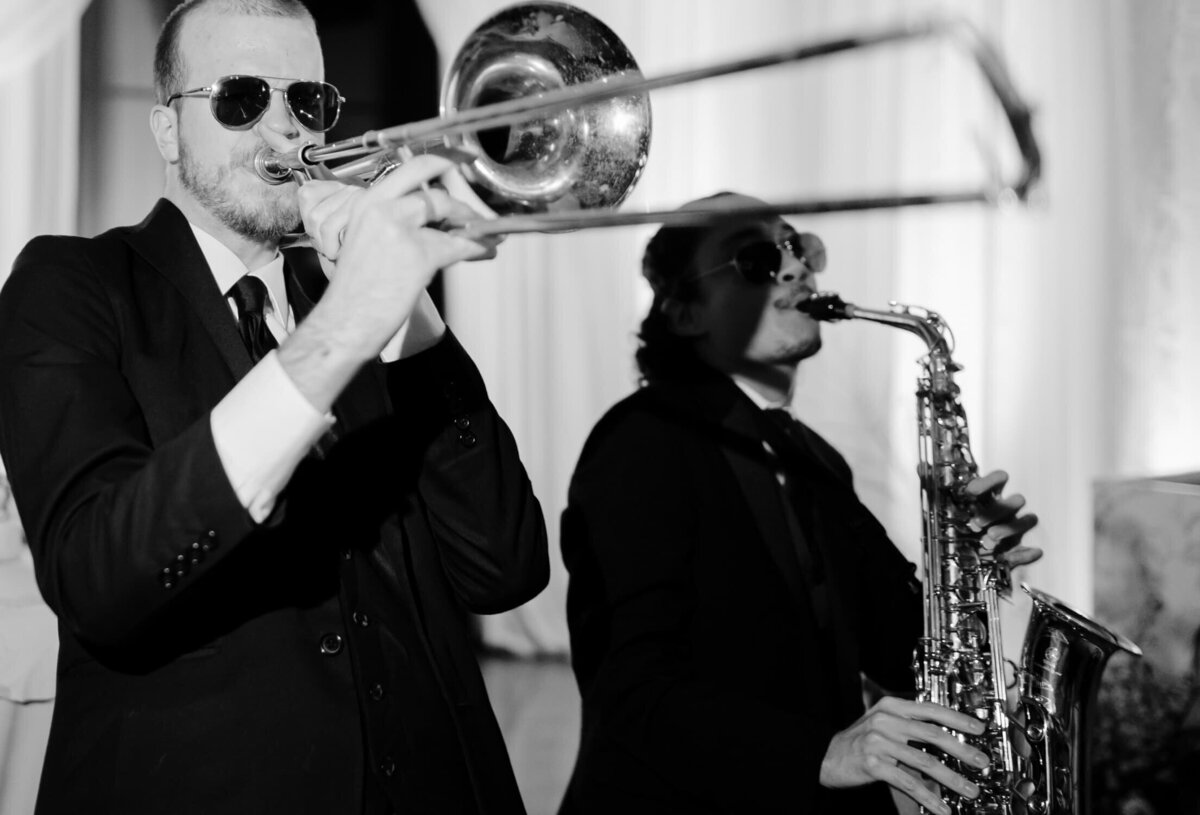 kendall-stephen-bw-theory-hill-country-wedding83
