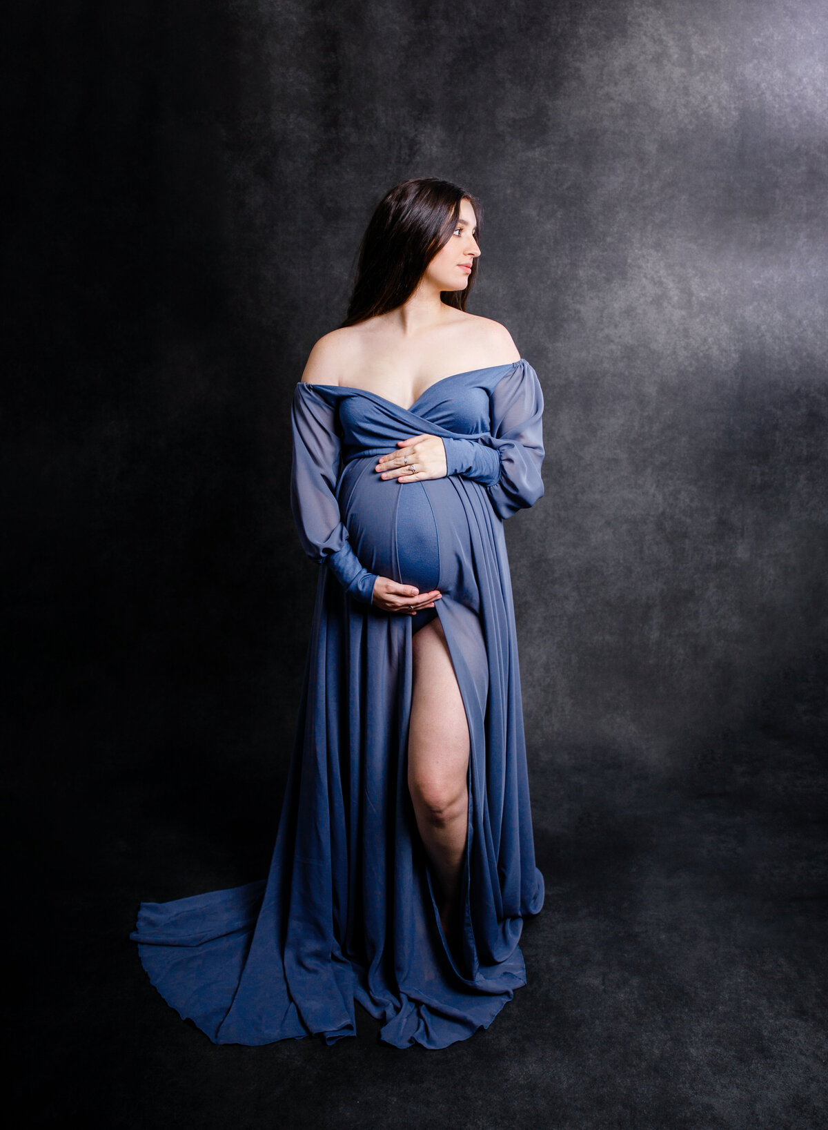 studios that have maternity gowns