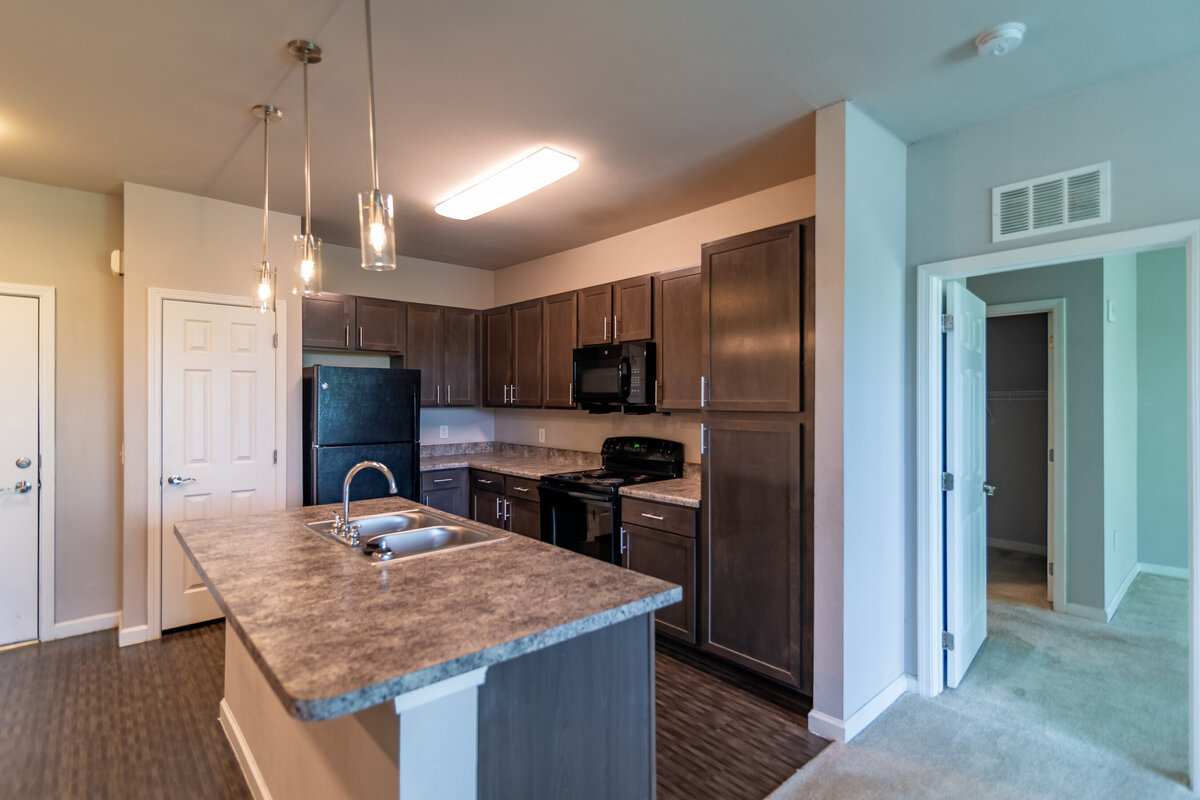 042924ATLGranite Crossing-69