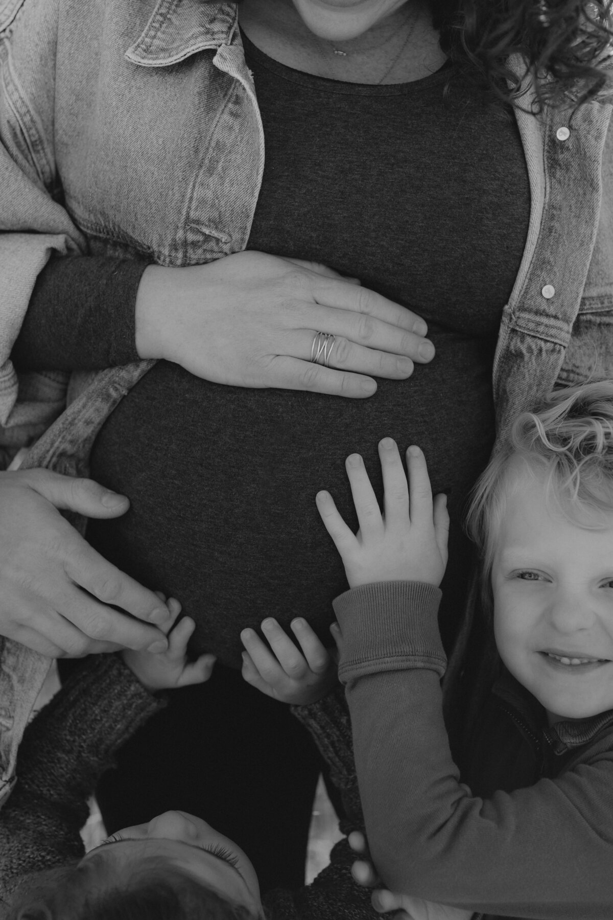 Lynch Fam Maternity_14