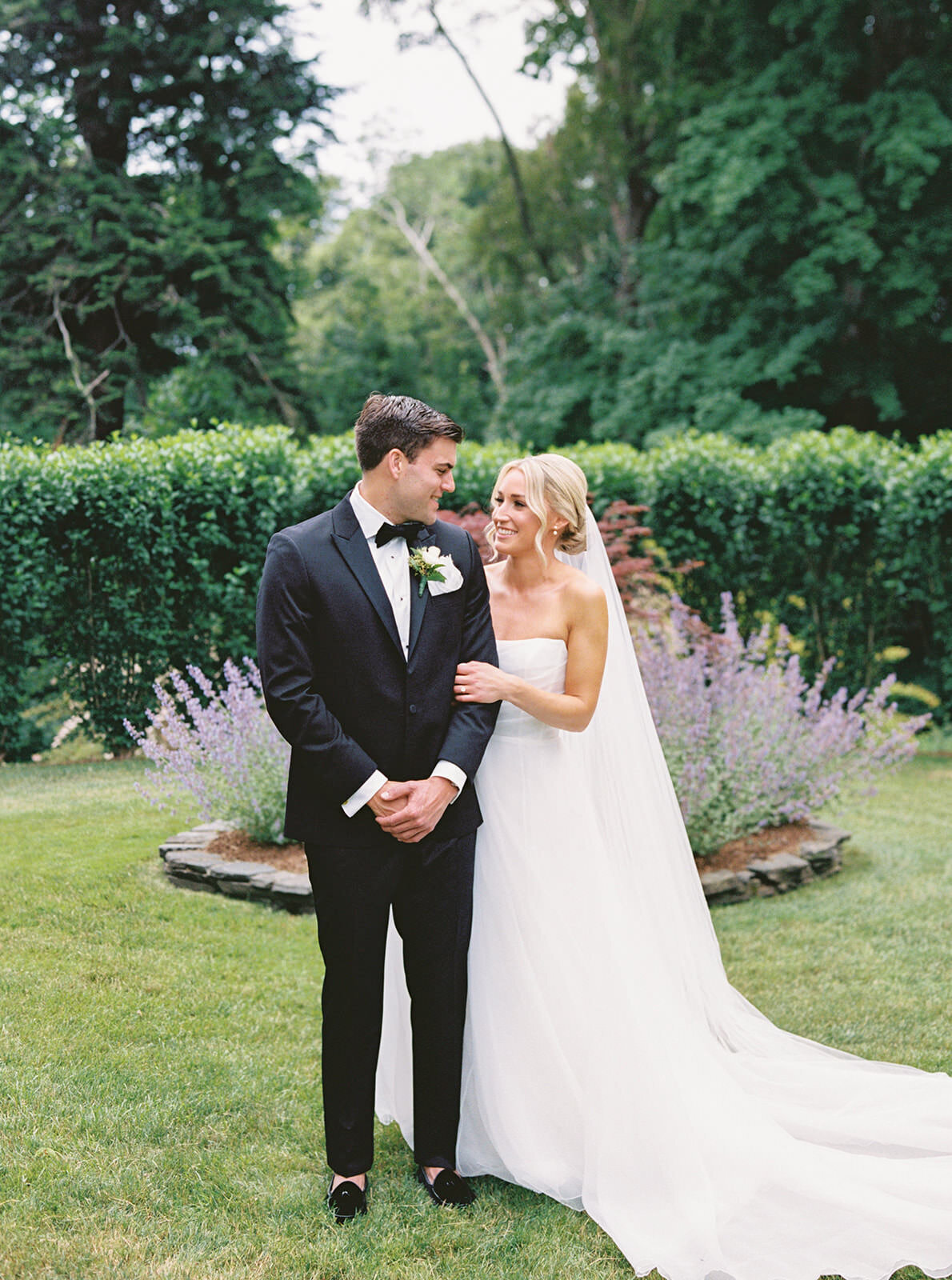 Glen Manor RI Wedding-Halie Child Photography-79