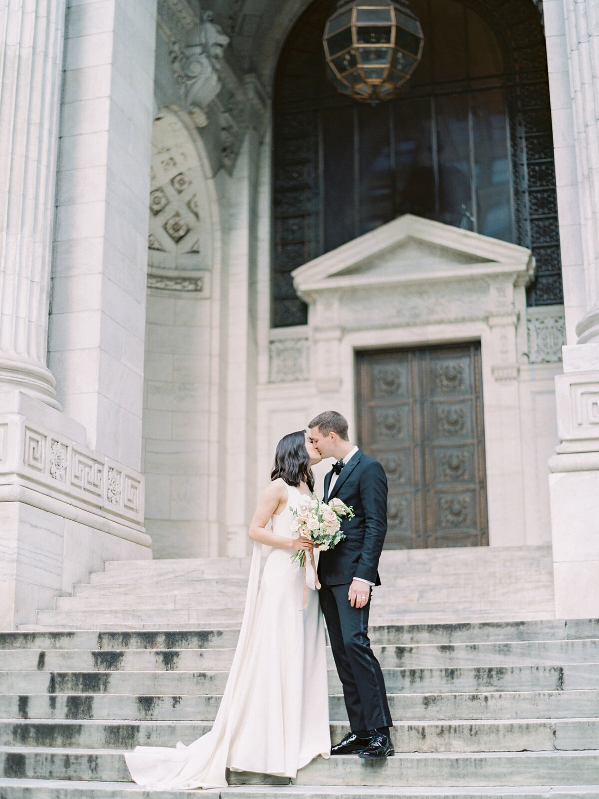 new-york-public-library-wedding-new-york-wedding-photographer-mackenzie-reiter-photography-new-york-weddings-22