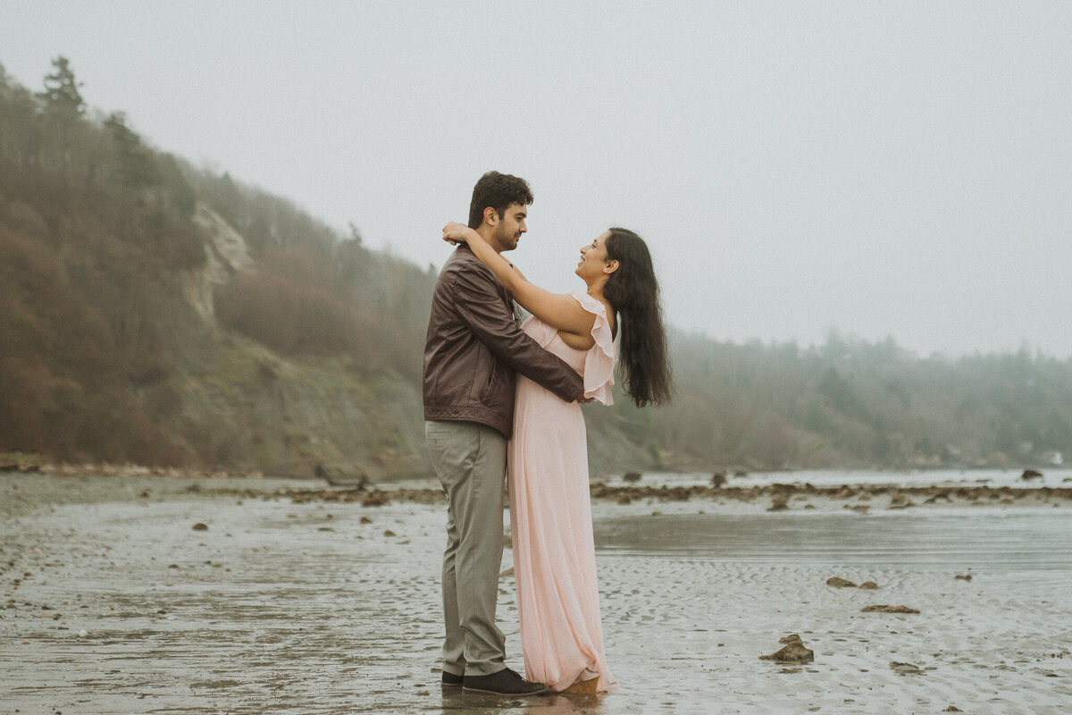 Sania-Nanid-Engagement-Photos-Discovery-Park-Amy-Law-Photography-16