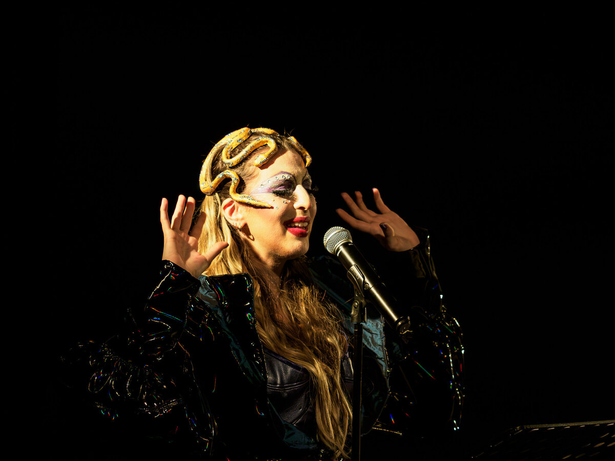 MEDUSEE texte, conception Léna Bokobza-Brunet : jeu Léna Bokobza-Brunet, Chloé Lasne, Léa Moreau : assistanat à la mise en scène Flavien Beaudron Compagnie ULTIMATO _3190053-3-Enhanced-NR