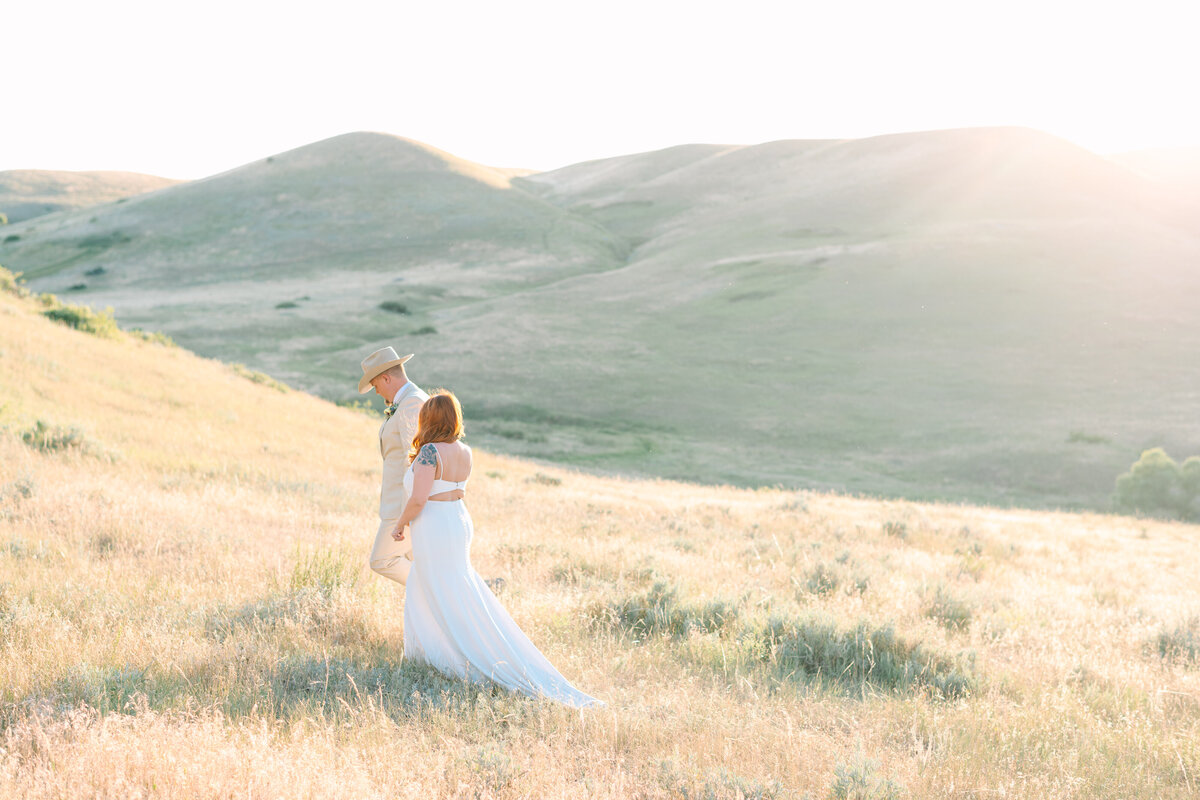Montana Wedding Photographer - Ashley Dye- CassLee-9598