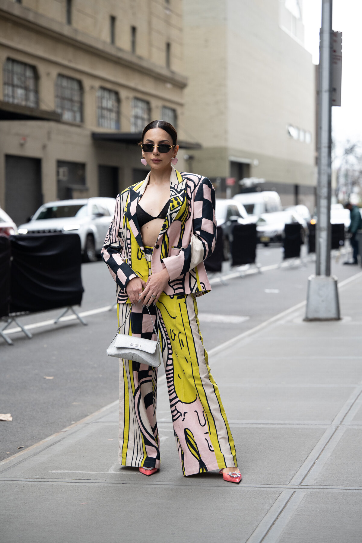 nyfw guest in pantsuit