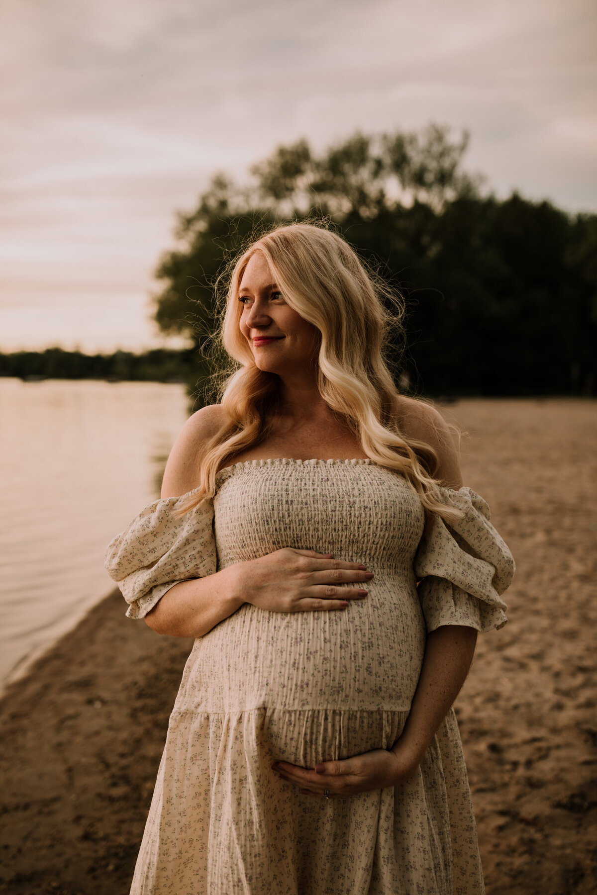 alex-maternity-muskoka-spring-photography-19