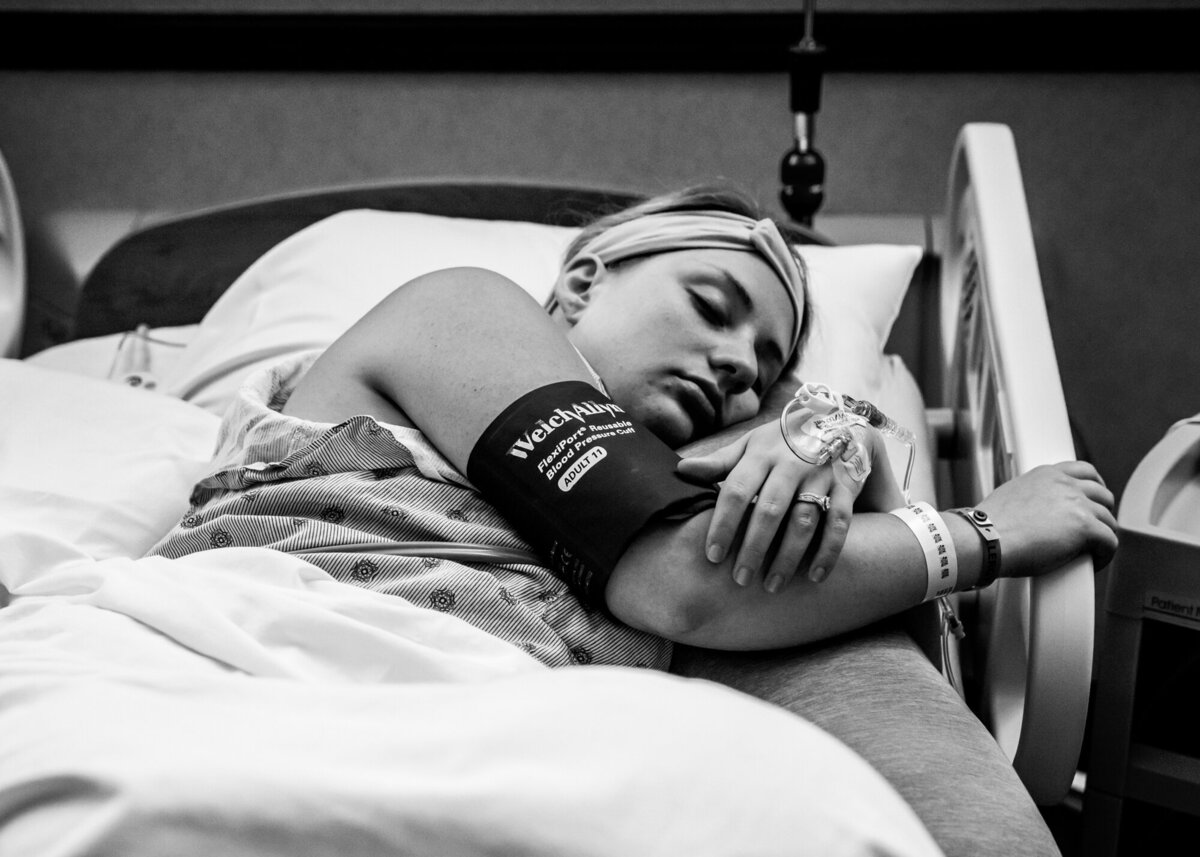 Birth Story Studio Minneapolis St. Paul Maple Grove Twin Cities Minnesota Newborn Maternity Birth Family Photography Photographer Stephanie Lecker - WEB-3