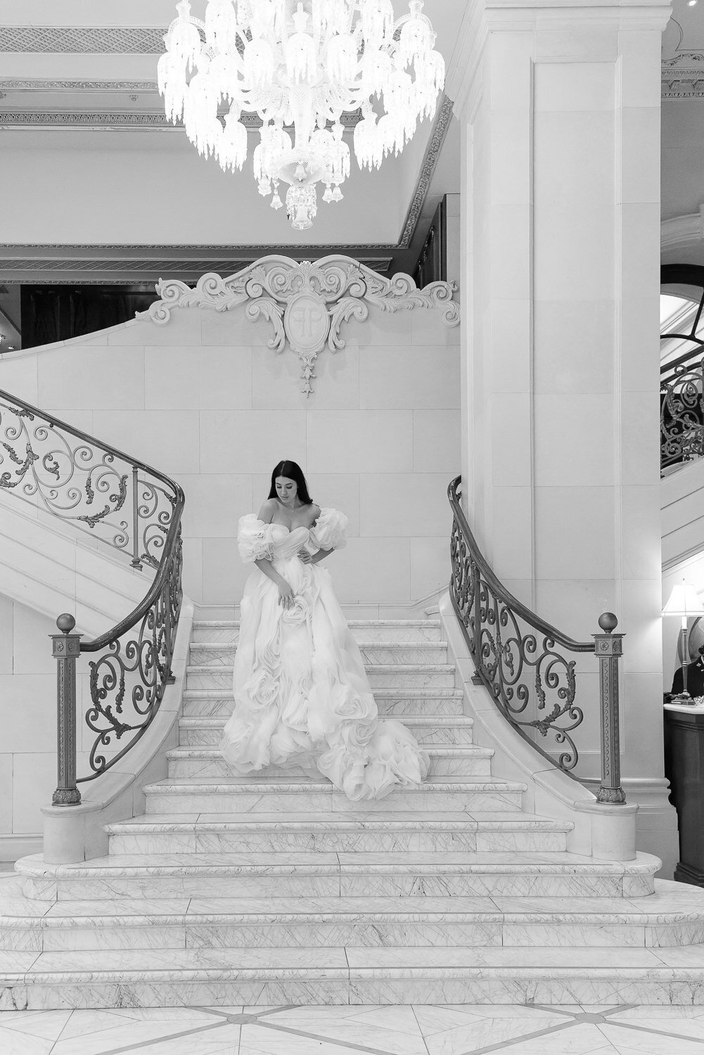 Wedding Photographer in Stockholm Anna Lundgren_Bride at The Plaza in New York_002