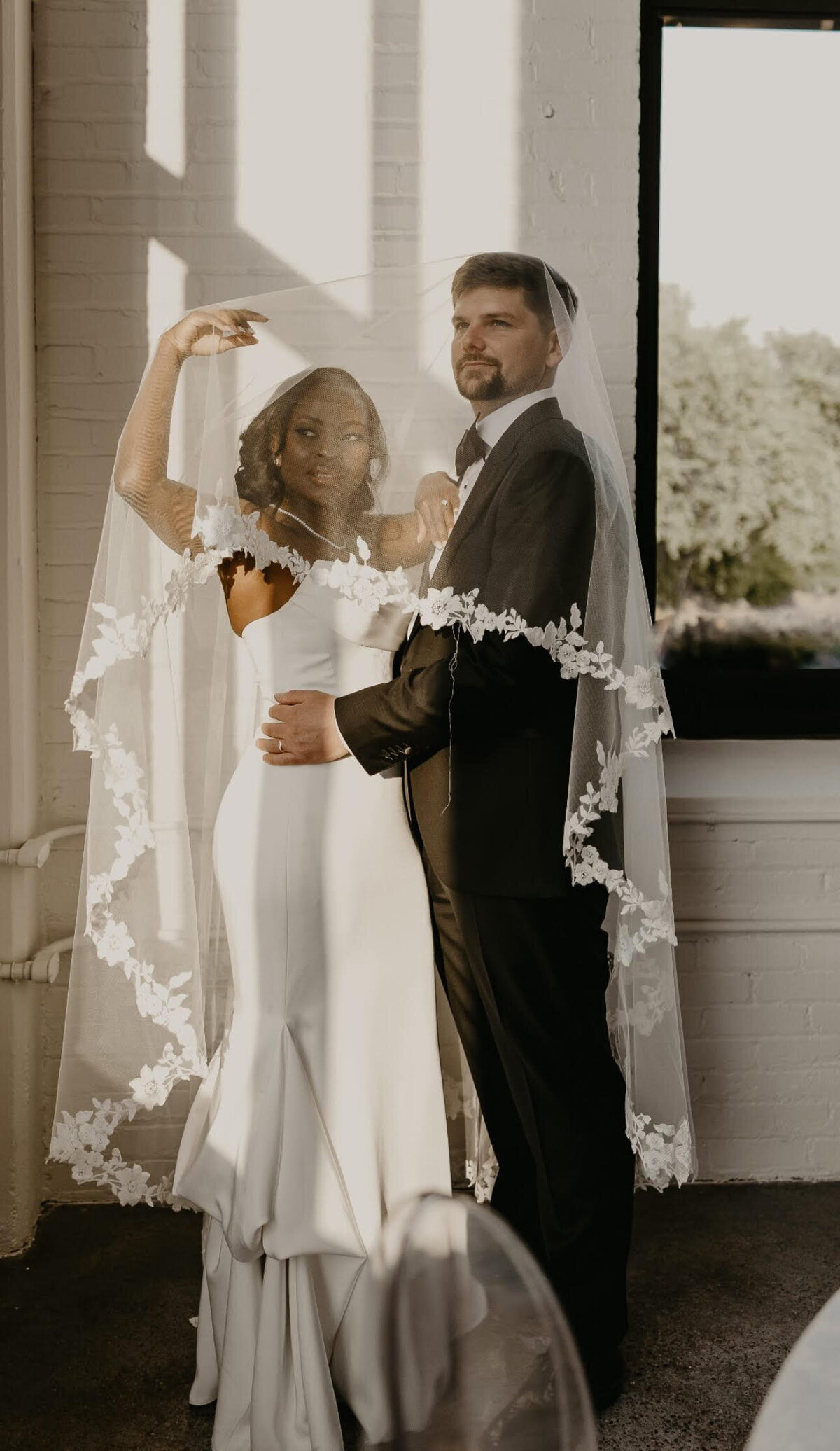 nitah n groom veil