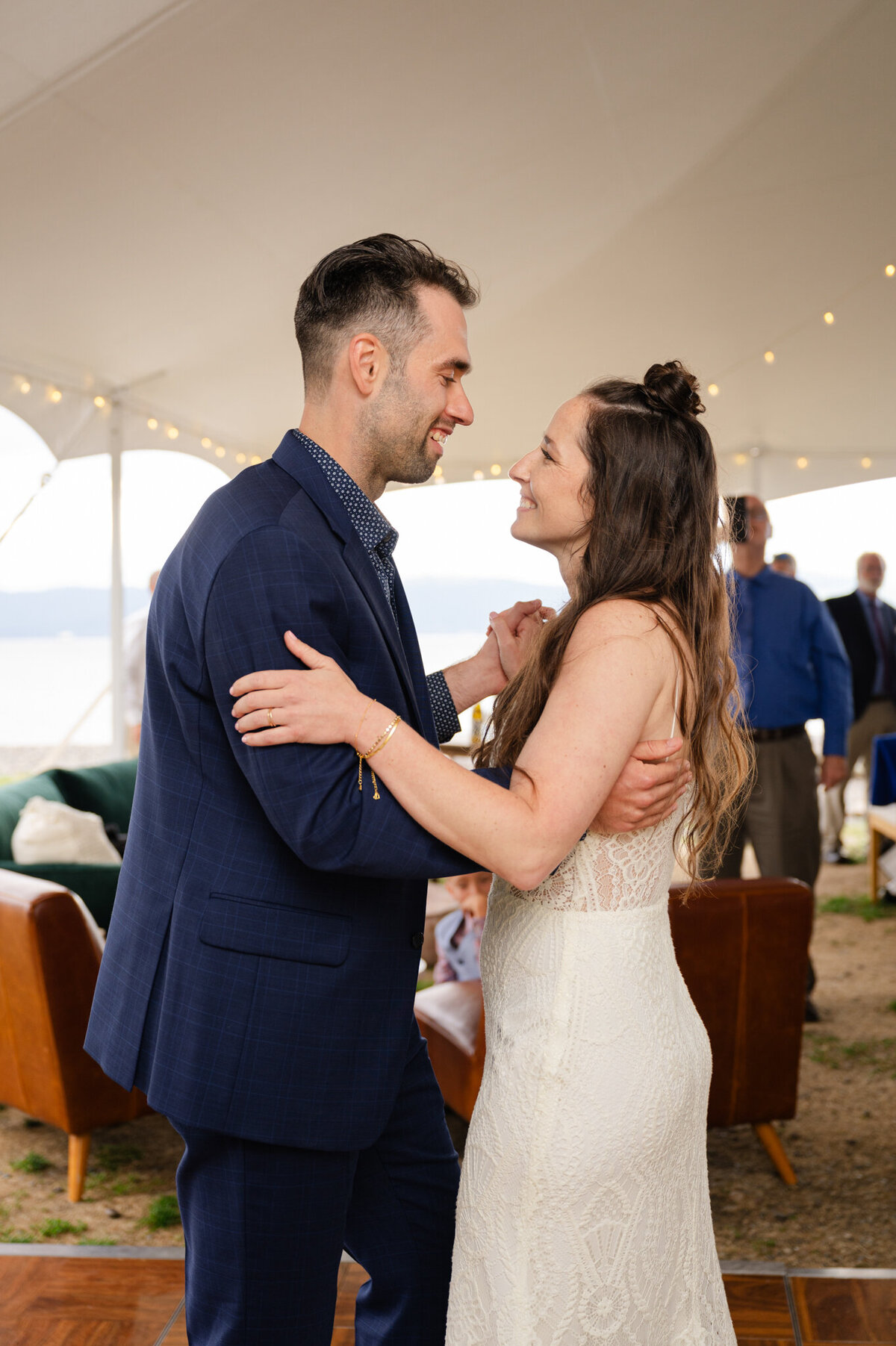 Bellingham-Wedding-Photographer_Guemes-Island-Resort_Caylie-Mash_SR1135