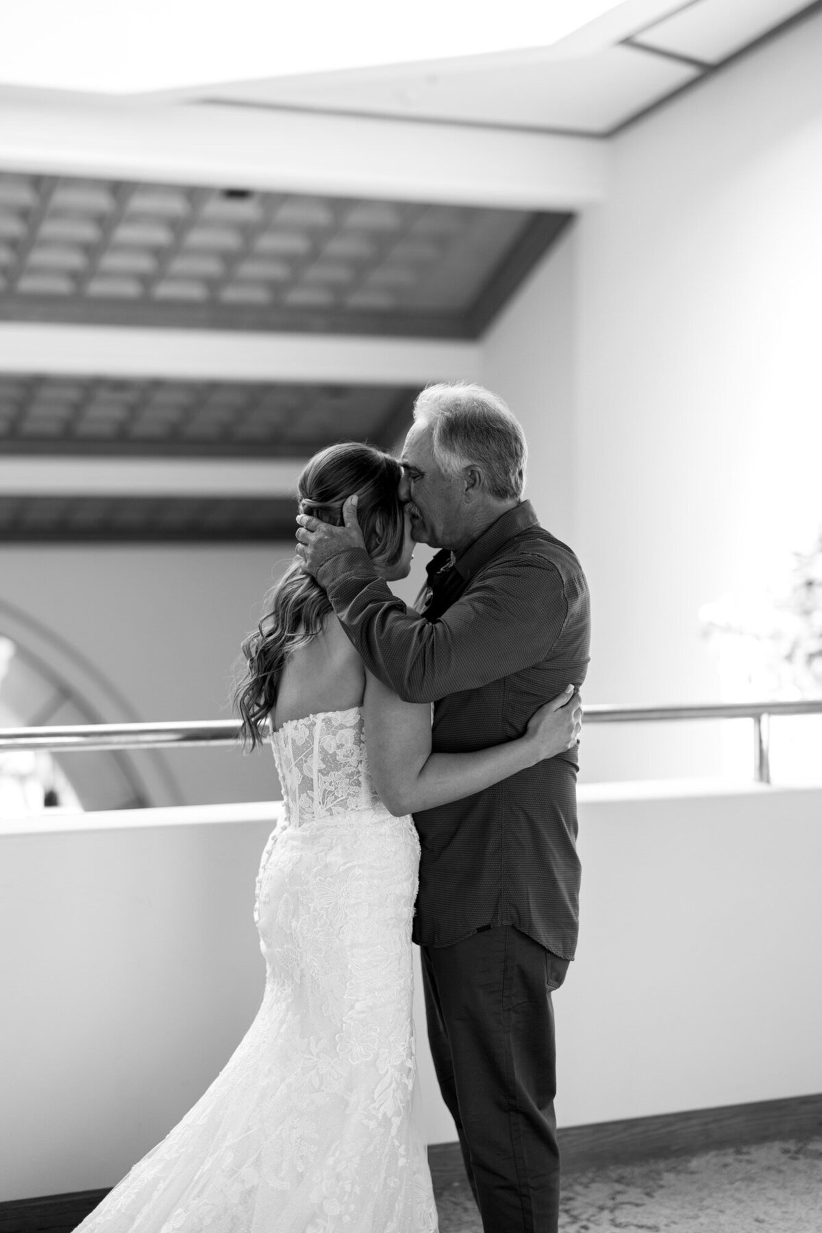 Bride and dad first look at Hilton Beachfront Resort Santa Barbara