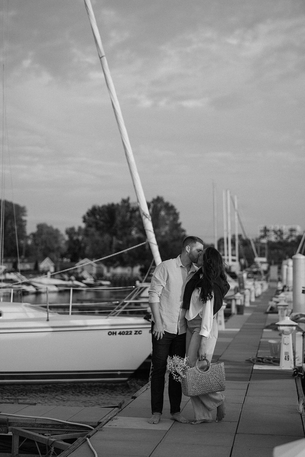 romantic-sailboat-couples-photography-1