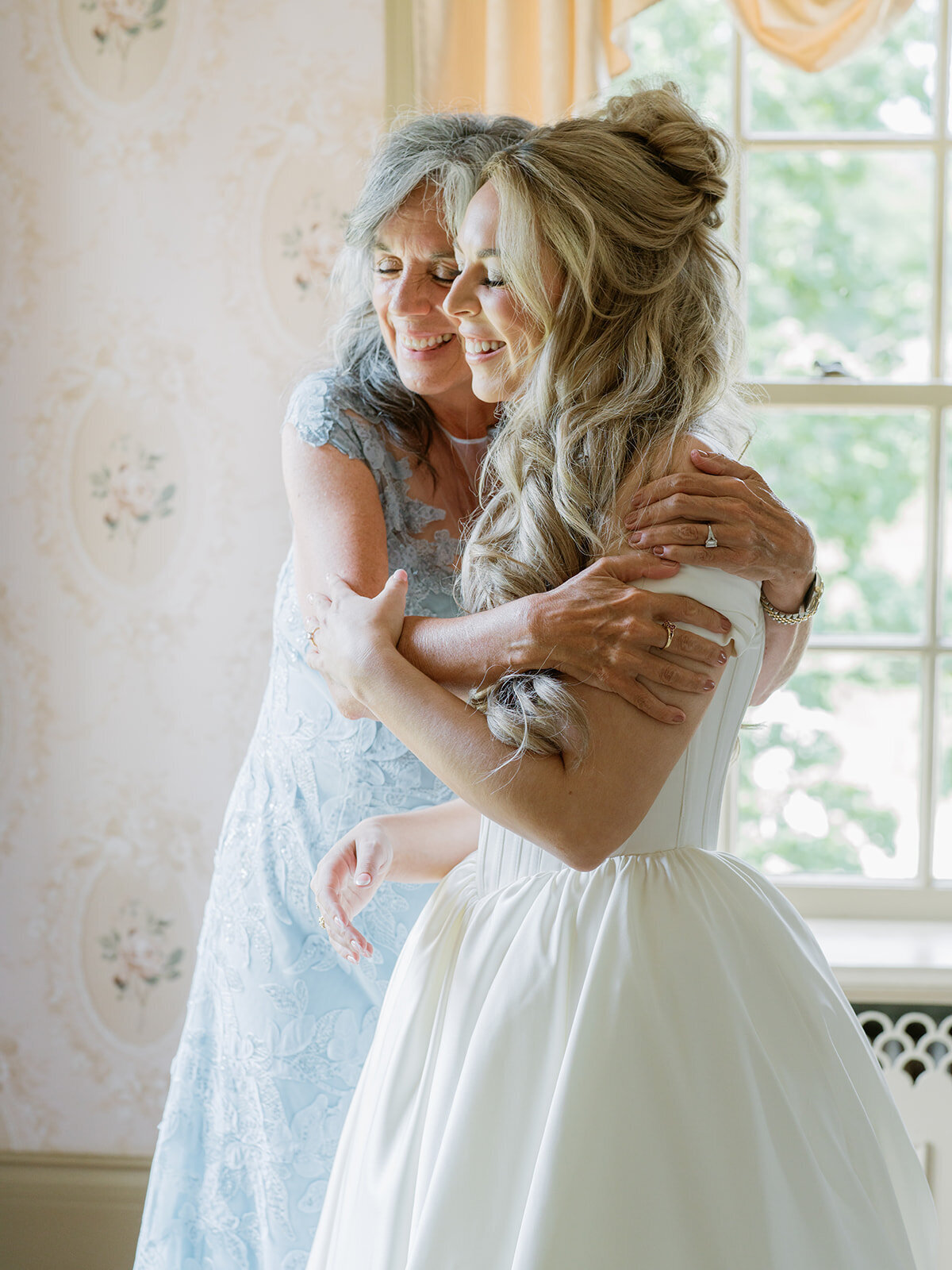 Sarah & Blake Sneak Peeks-86