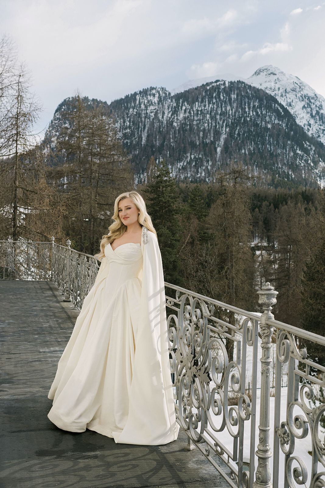 Powers_Wilson_Switzerland_Wedding_Bride_TaraHodgesPhotography118