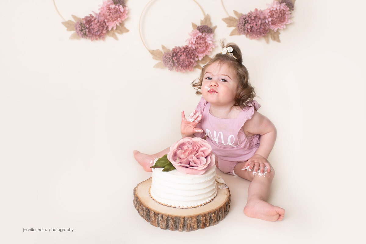 chester-county-photographer-pink-cake