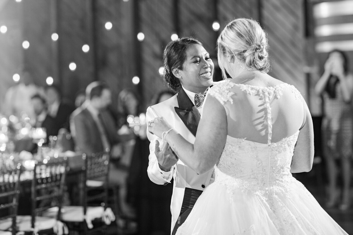 Saltwater-farm-vineyard wedding-photographer-kingdom-of-the-hawk.-1