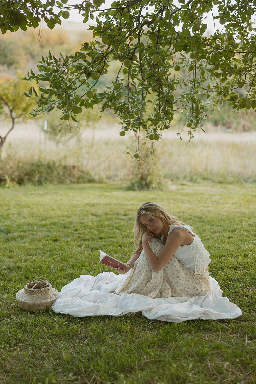 tanya-davids-photo-film-documentary-idaho-utah-oregon-washington-colorado-wedding-elopement-portrait-photographer-intention-session-apple-orchard-92