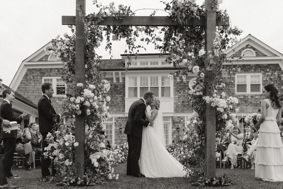 AllieJenningsPhoto-LawrenKyleWedding-SNEAKPEEKS-156