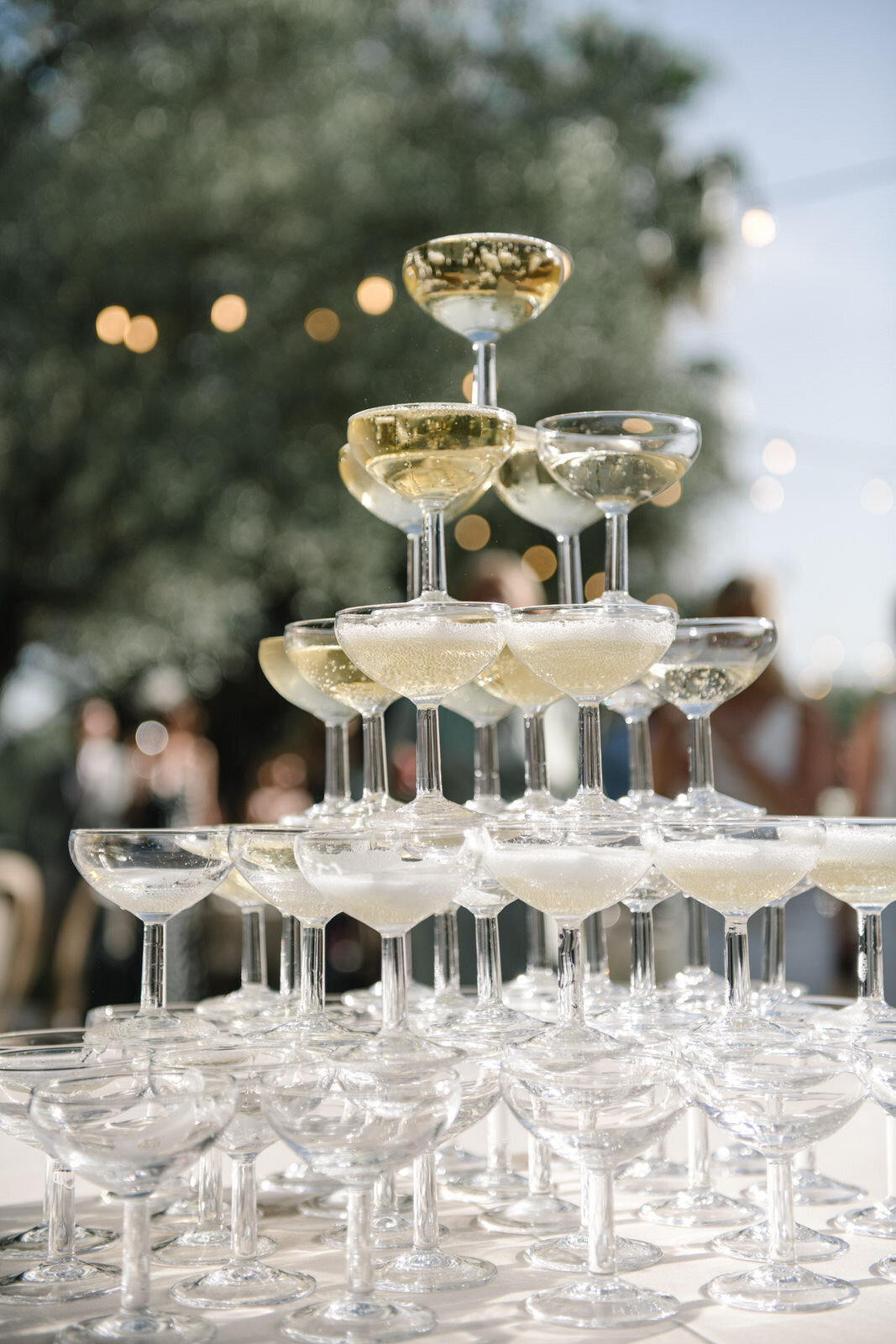 champagne tower finca serena mallorca wedding reception