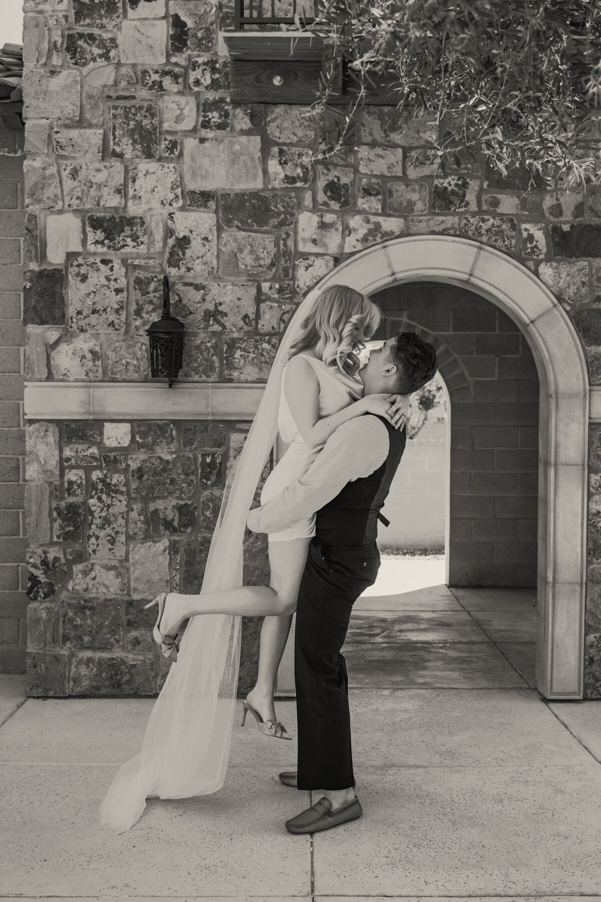 Abram&Kaitlyn-LitchfieldBW-25