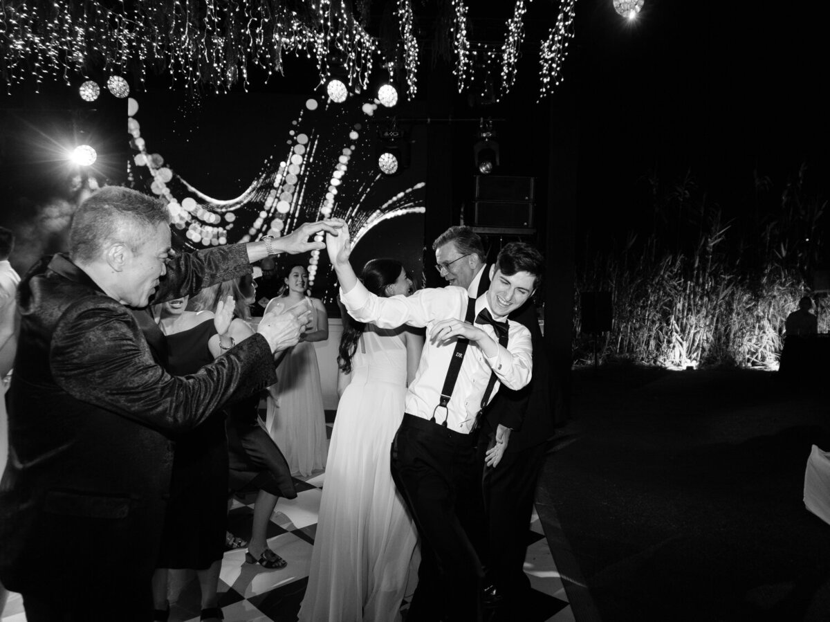 Romantic-Wedding-at-Island-Art-and-Taste–The-Residence-136